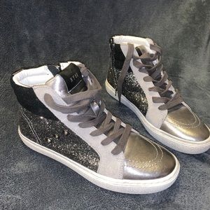 Steven Madden Hightop